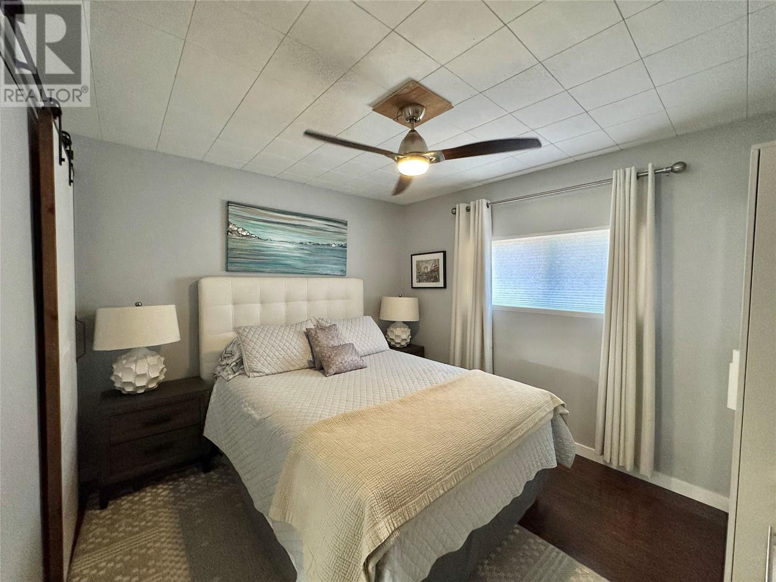 2146 Newton Road, Cawston, BC - Indoor Photo Showing Bedroom