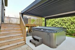 Hot tub -