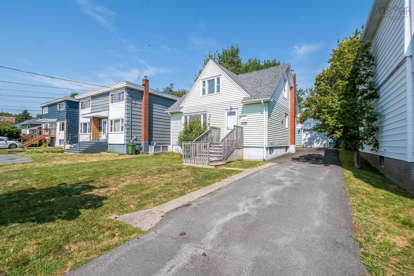 13 Convoy Avenue, Halifax, NS