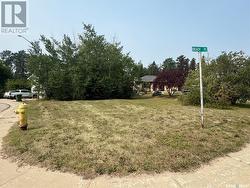 972 Brady PLACE La Ronge, SK S0J 1L0