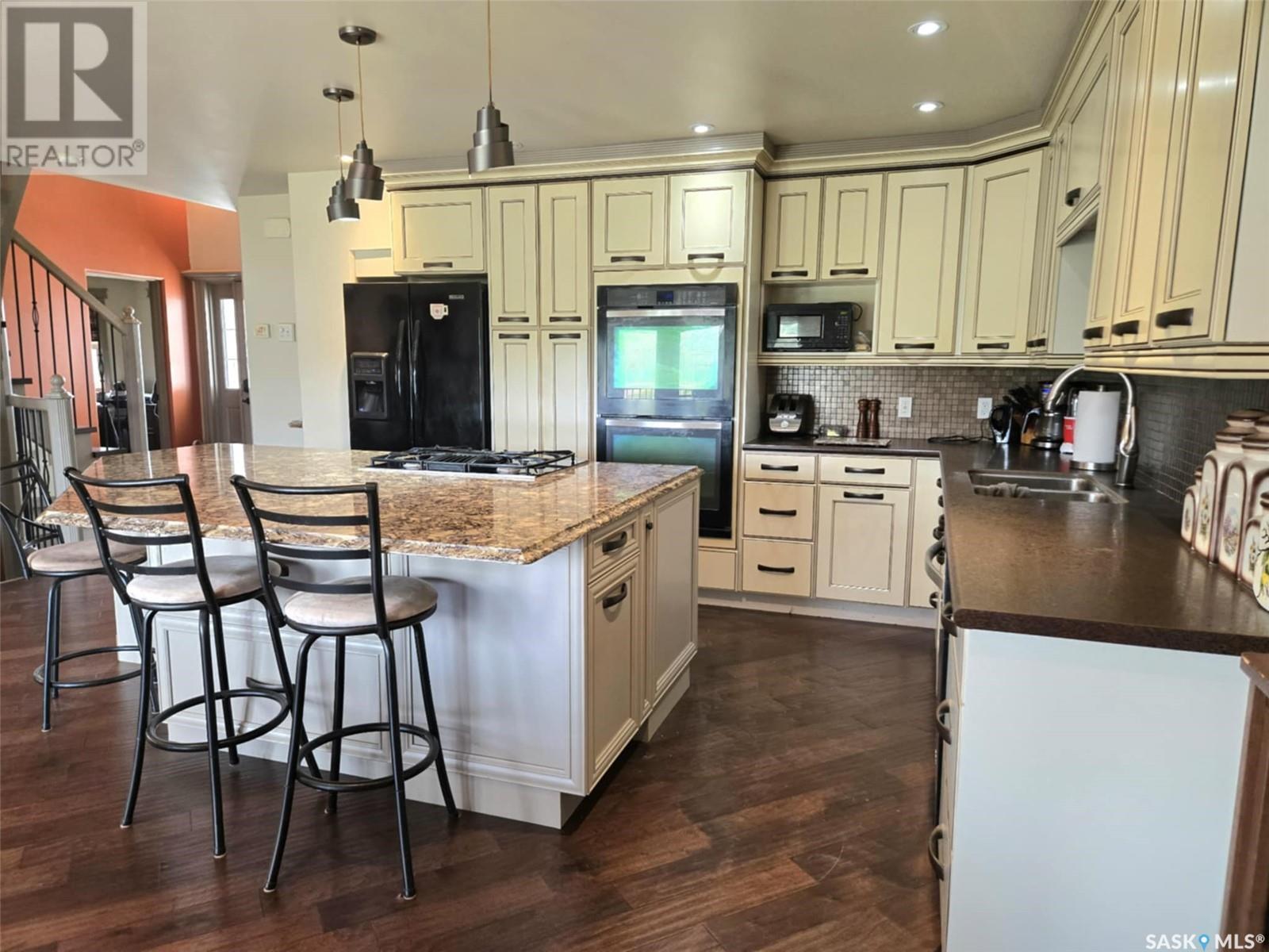 301 Douglas Avenue, Orkney Rm No. 244, SK - Indoor Photo Showing Kitchen With Upgraded Kitchen