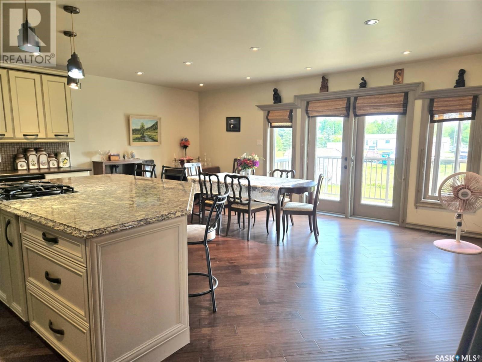 301 Douglas Avenue, Orkney Rm No. 244, SK - Indoor