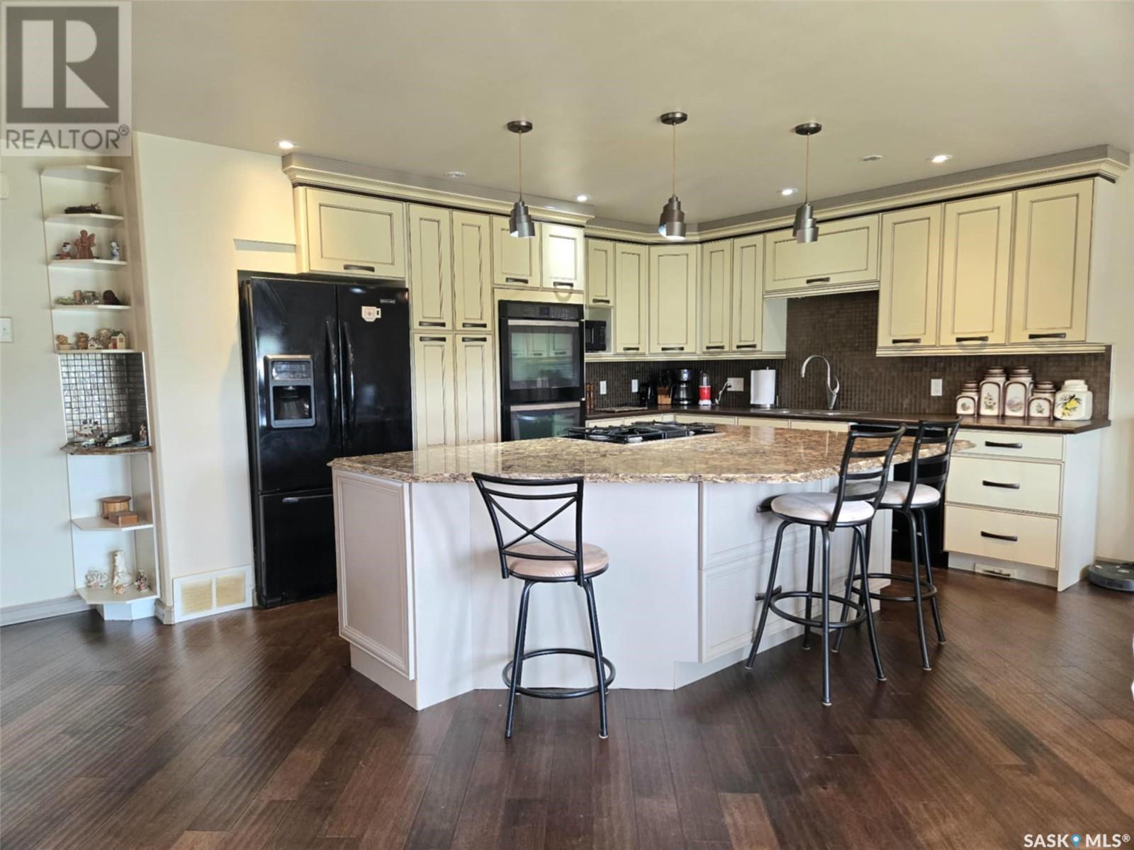 301 Douglas Avenue, Orkney Rm No. 244, SK - Indoor Photo Showing Kitchen With Upgraded Kitchen