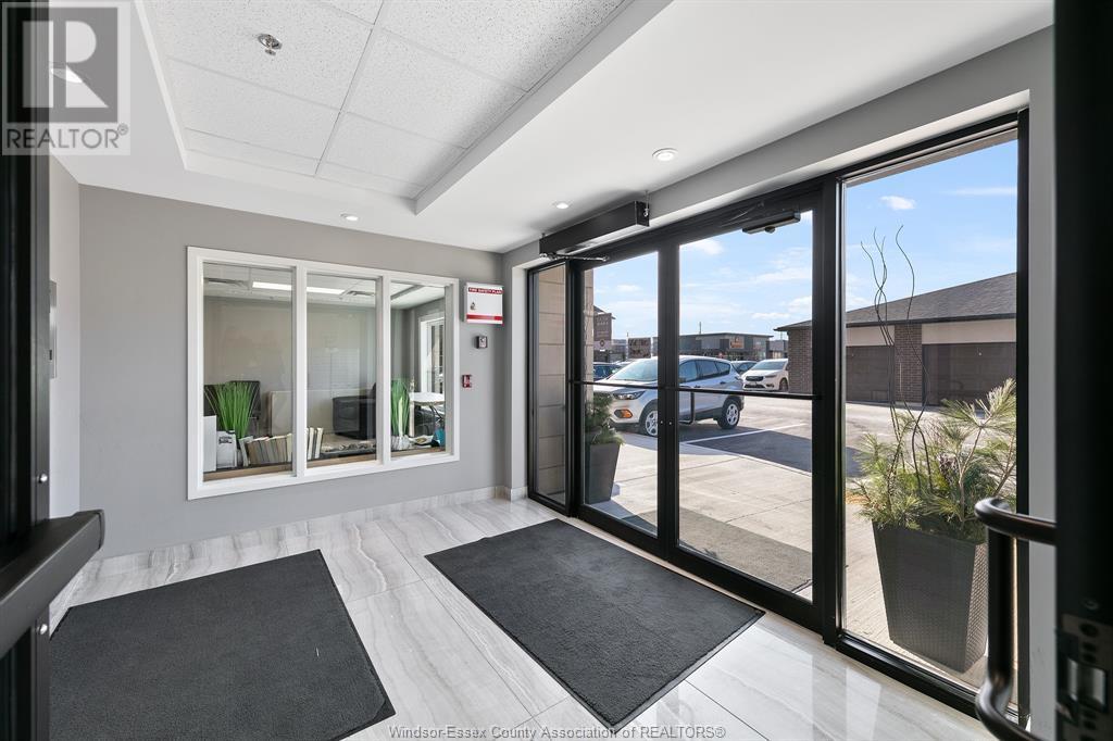 716 Brownstone Unit# 202, Tecumseh, ON - Photo Showing Other Room