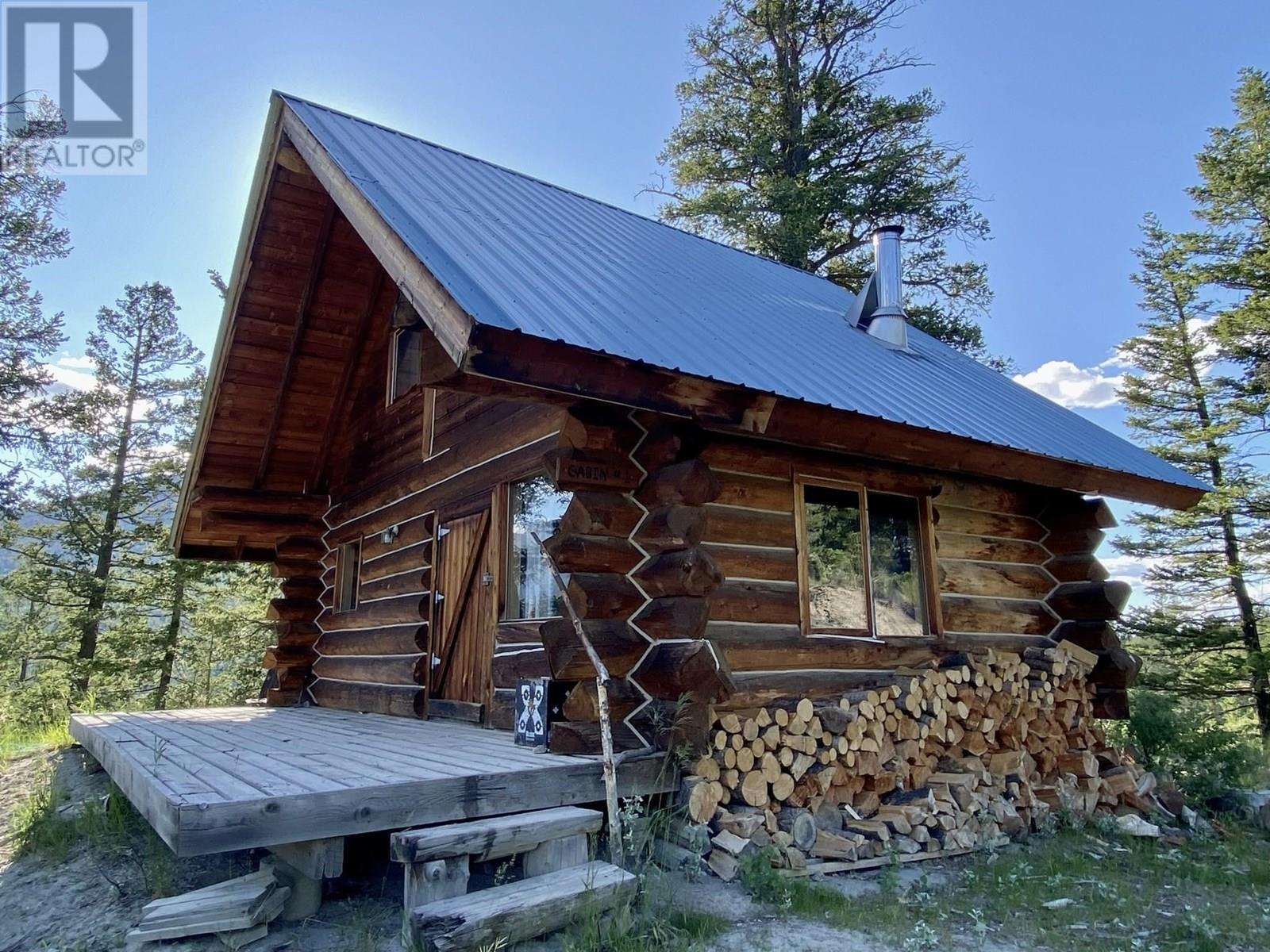 6775 Tatlayoko Road, Williams Lake, BC