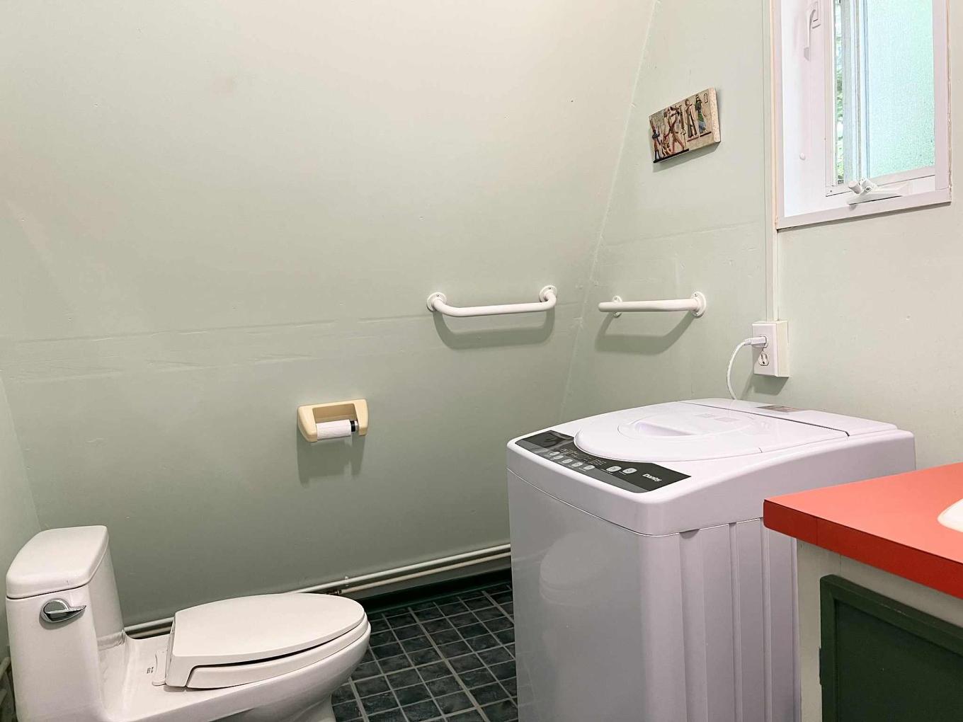 Salle de bains - 1361 Ch. Kataway, Saint-Michel-Des-Saints, QC - Indoor Photo Showing Other Room