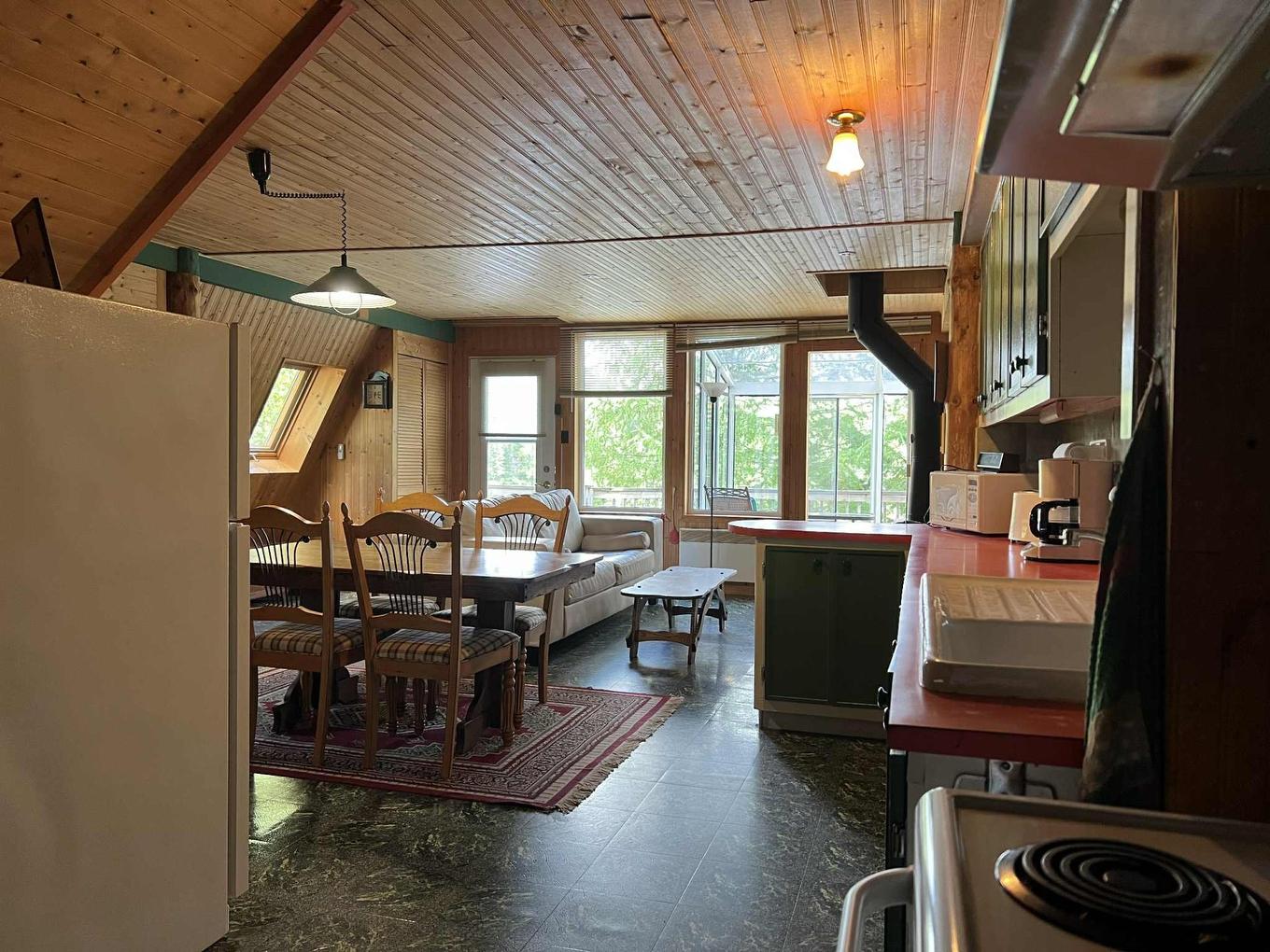 Vue d'ensemble - 1361 Ch. Kataway, Saint-Michel-Des-Saints, QC - Indoor