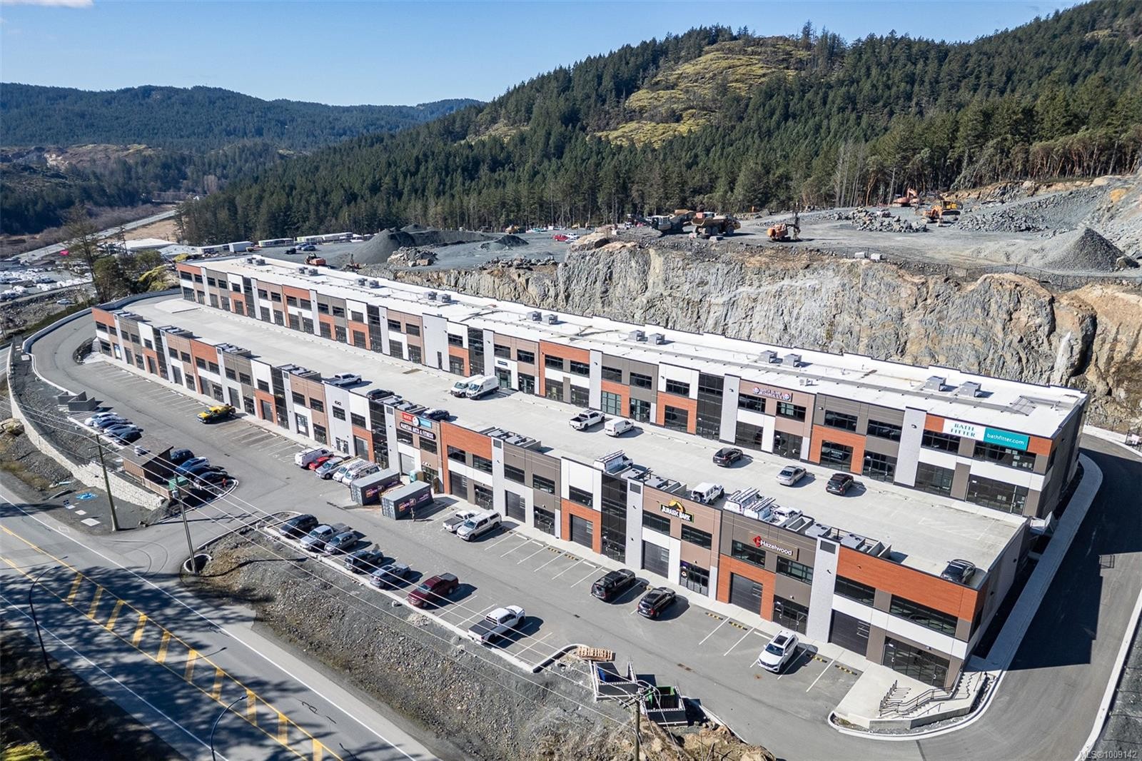 330-4342 West Shore Pkwy, Langford, BC