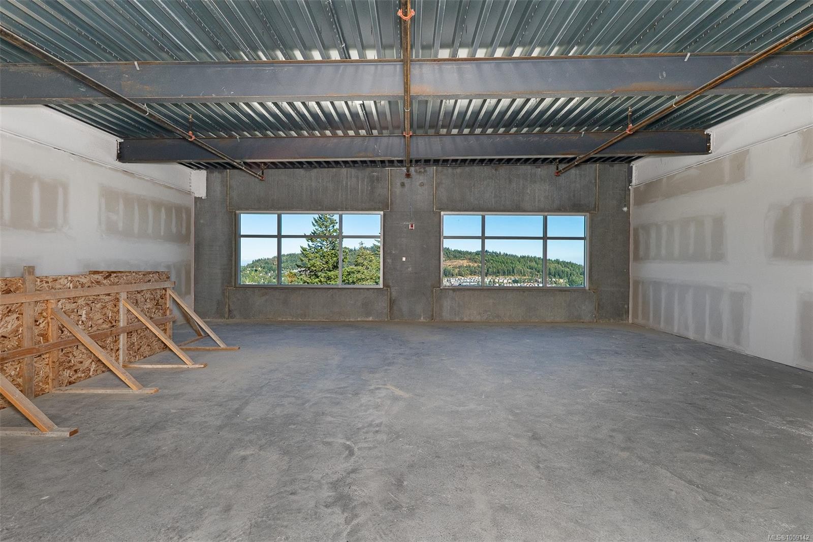 330-4342 West Shore Pkwy, Langford, BC