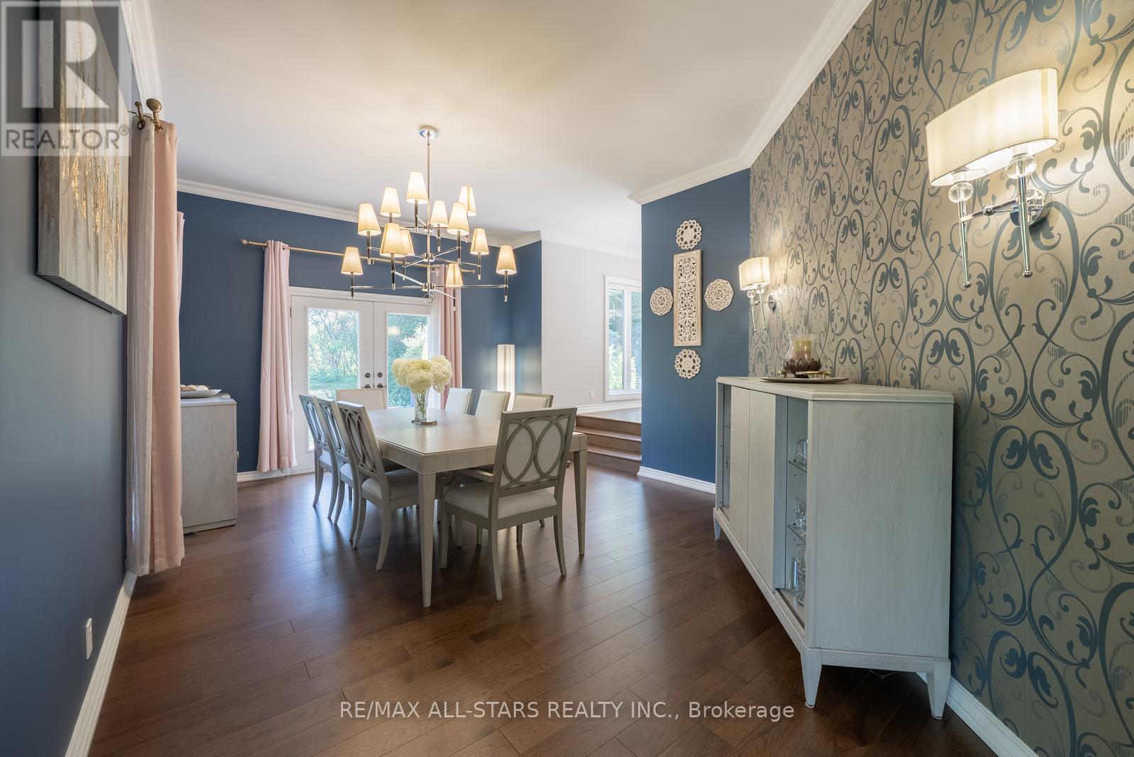 64 Woodbridge Circle, Scugog, ON - Indoor Photo Showing Dining Room