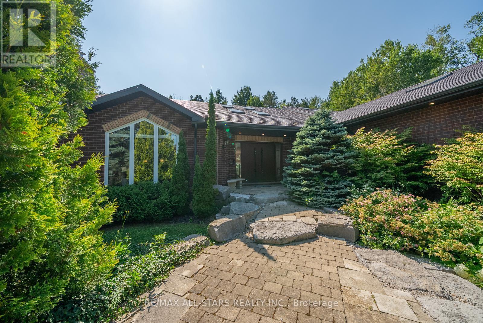 64 Woodbridge Circle, Scugog, ON - Outdoor