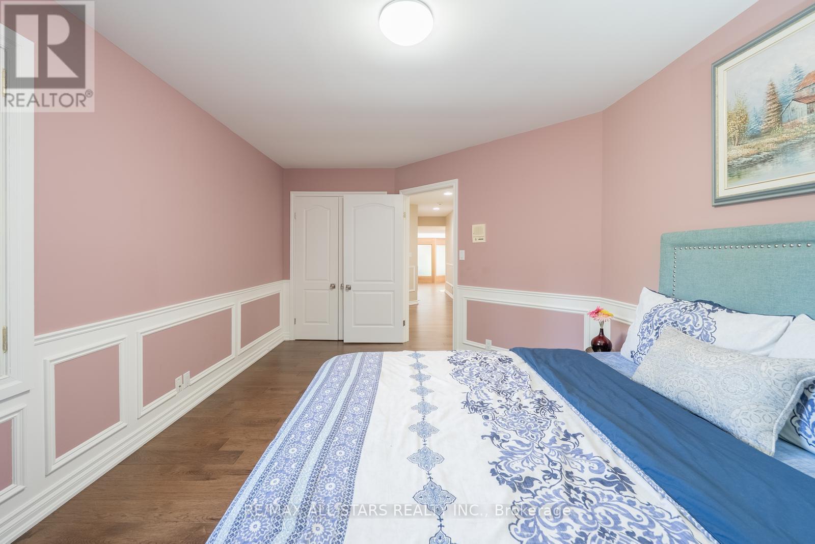 64 Woodbridge Circle, Scugog, ON - Indoor Photo Showing Bedroom