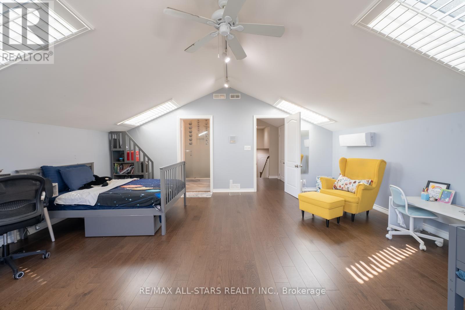 64 Woodbridge Circle, Scugog, ON - Indoor