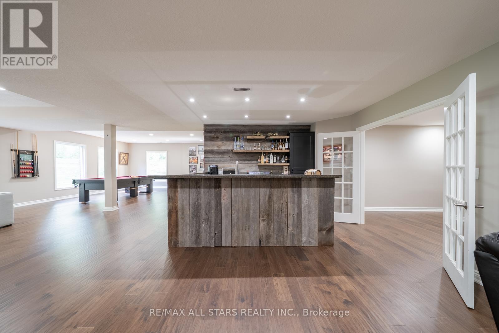 64 Woodbridge Circle, Scugog, ON - Indoor