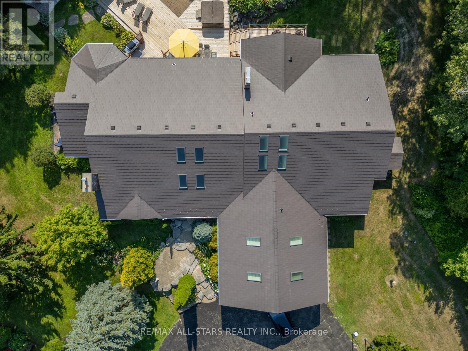 64 Woodbridge Circle, Scugog, ON - Outdoor