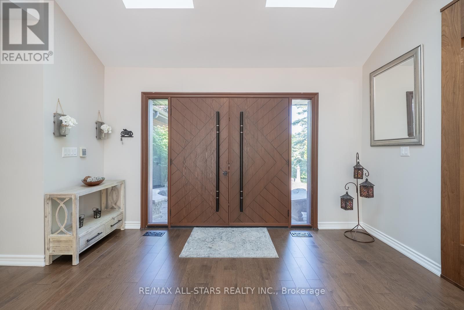 64 Woodbridge Circle, Scugog, ON - Indoor Photo Showing Other Room