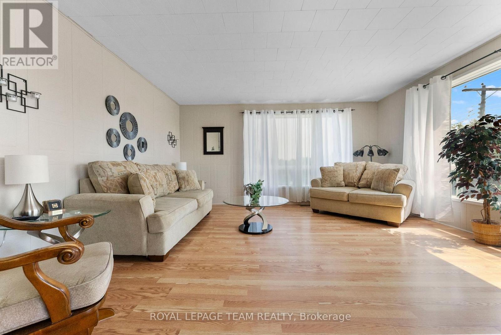 636 Mill Street, Greater Madawaska, ON