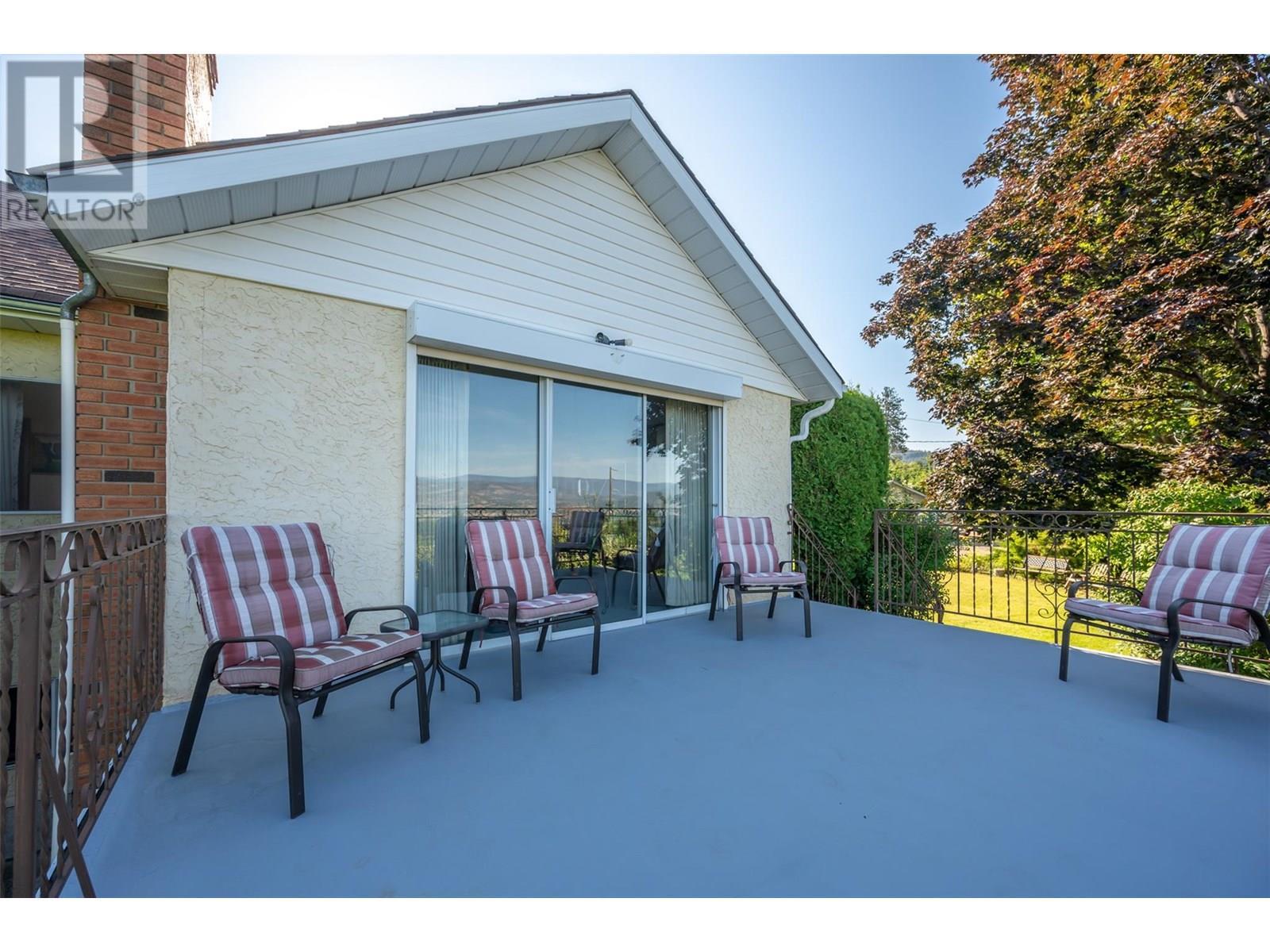 3910 North Naramata Road, Naramata, BC