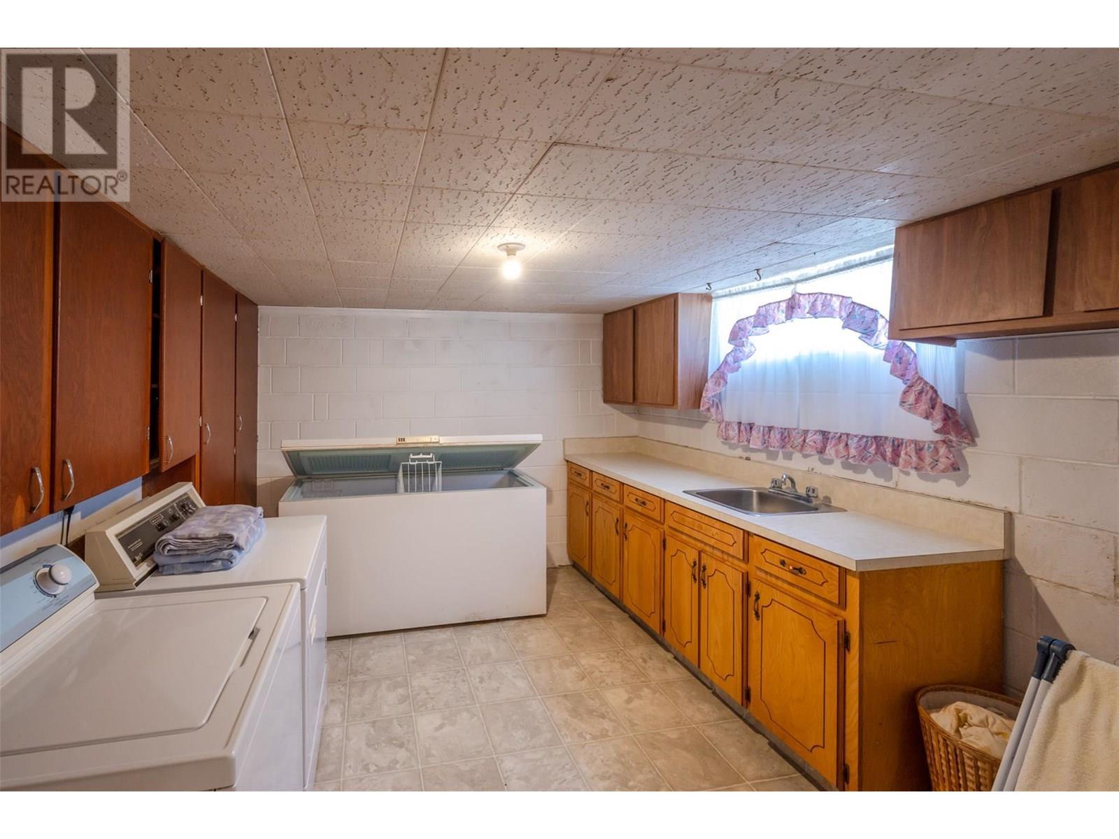 3910 North Naramata Road, Naramata, BC