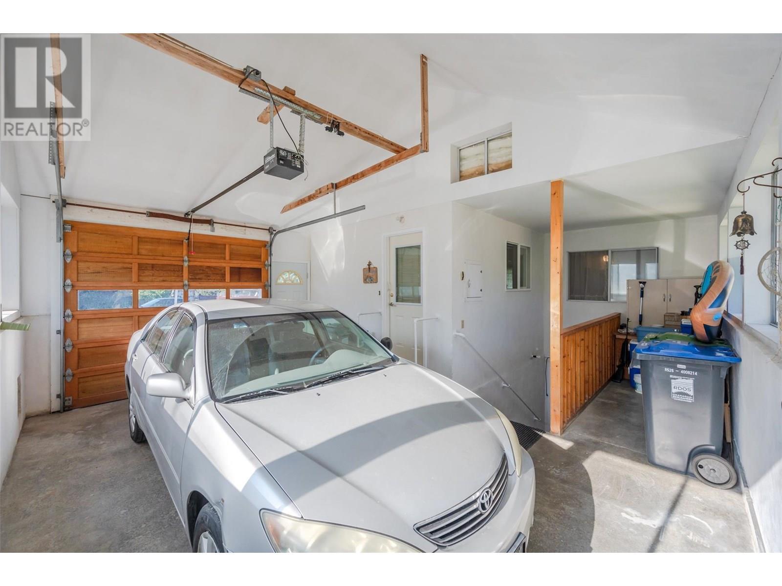 3910 North Naramata Road, Naramata, BC