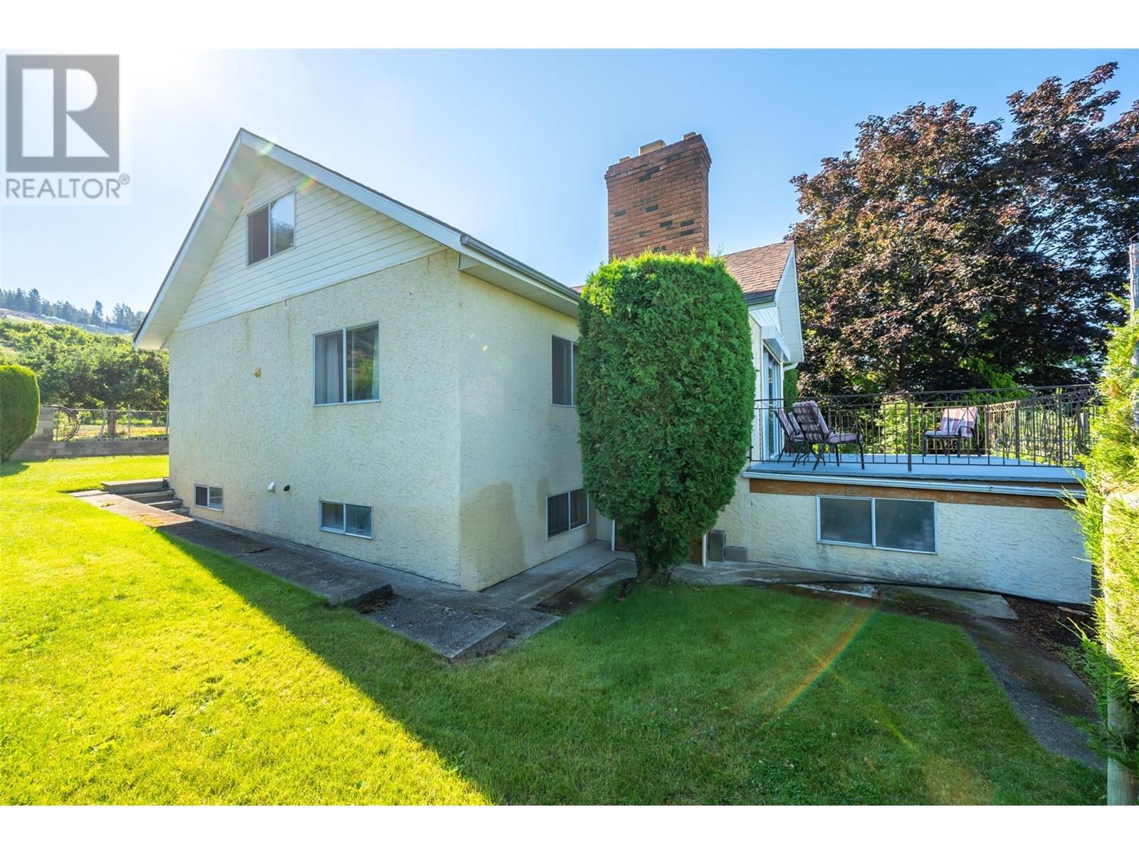 3910 North Naramata Road, Naramata, BC