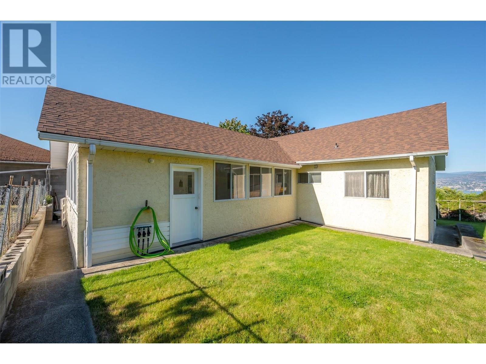 3910 North Naramata Road, Naramata, BC