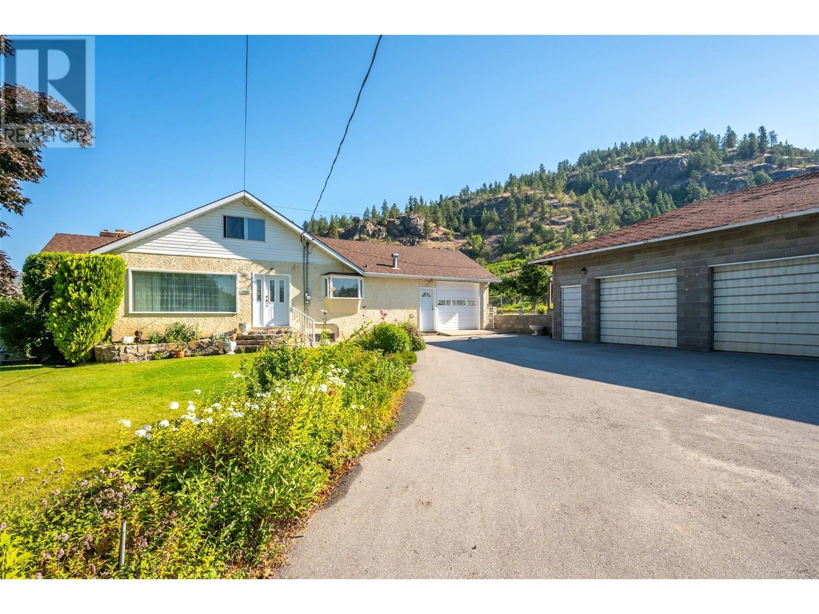 3910 North Naramata Road, Naramata, BC