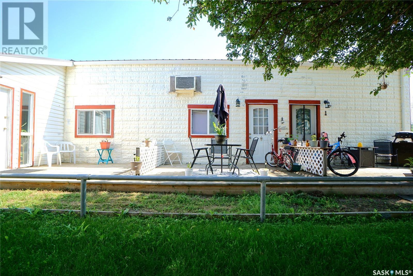 116 Main Street, Avonlea, SK - Outdoor With Deck Patio Veranda