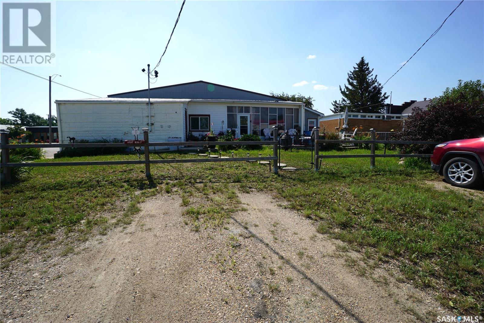 116 Main Street, Avonlea, SK - Outdoor