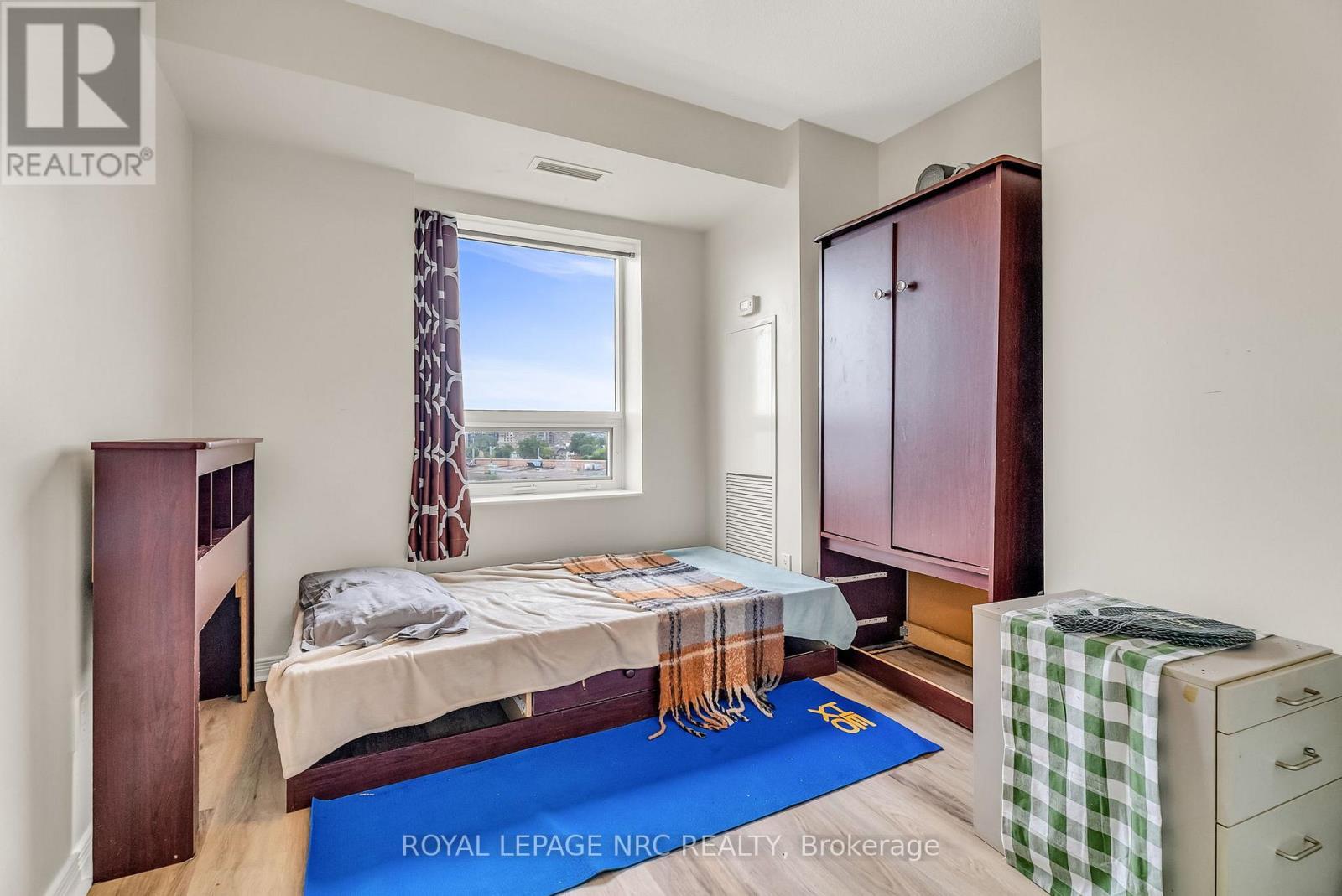 933 - 60 Heintzman Street, Toronto (Junction Area), ON - Indoor Photo Showing Bedroom