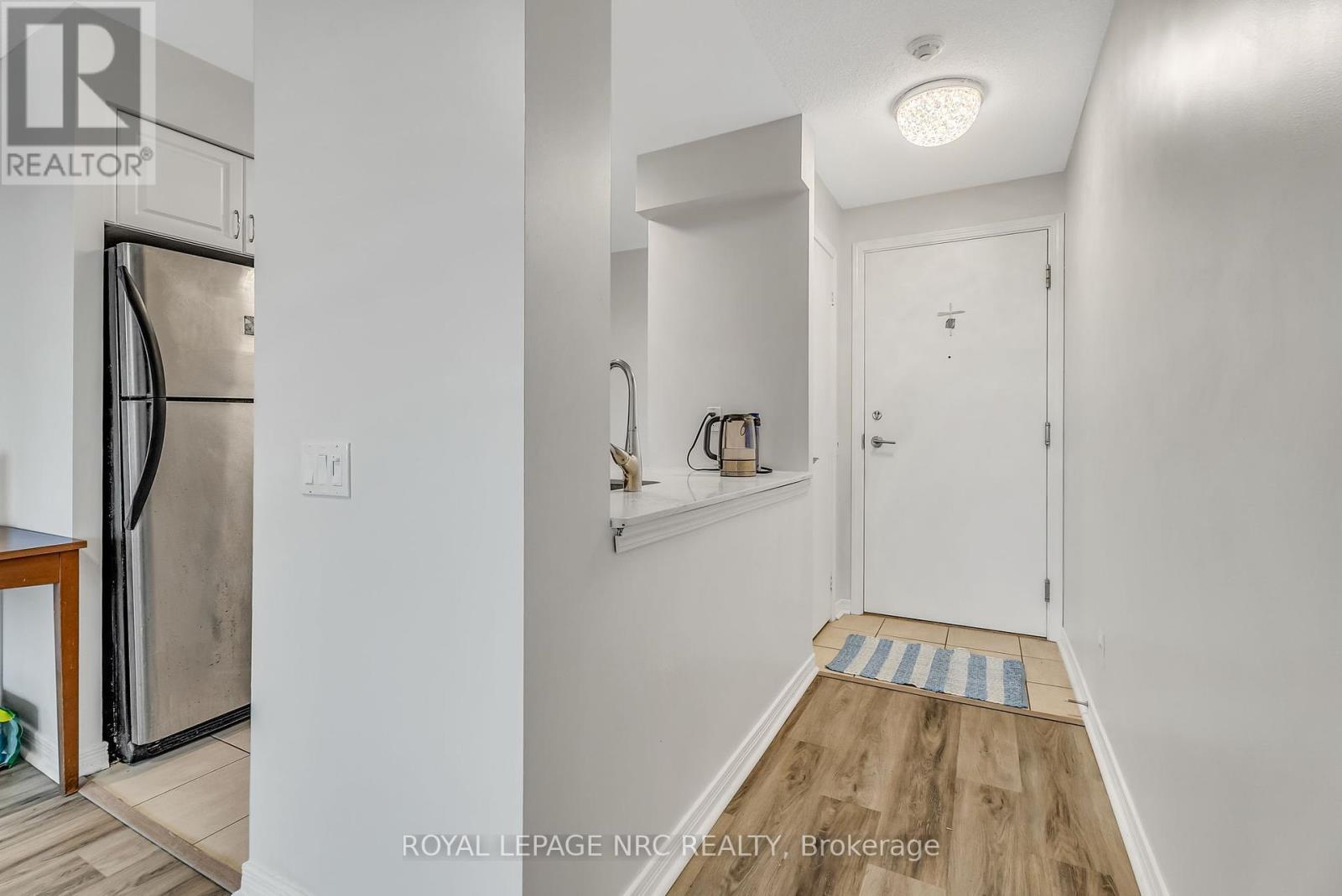 933 - 60 Heintzman Street, Toronto (Junction Area), ON - Indoor Photo Showing Other Room