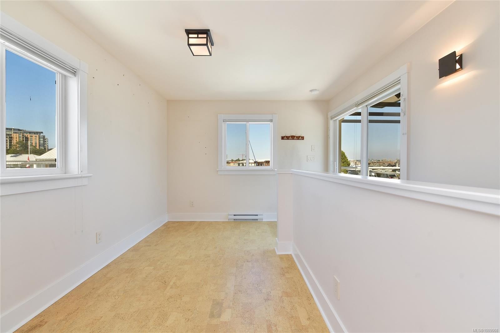 Fh19-445 Head St, Esquimalt, BC