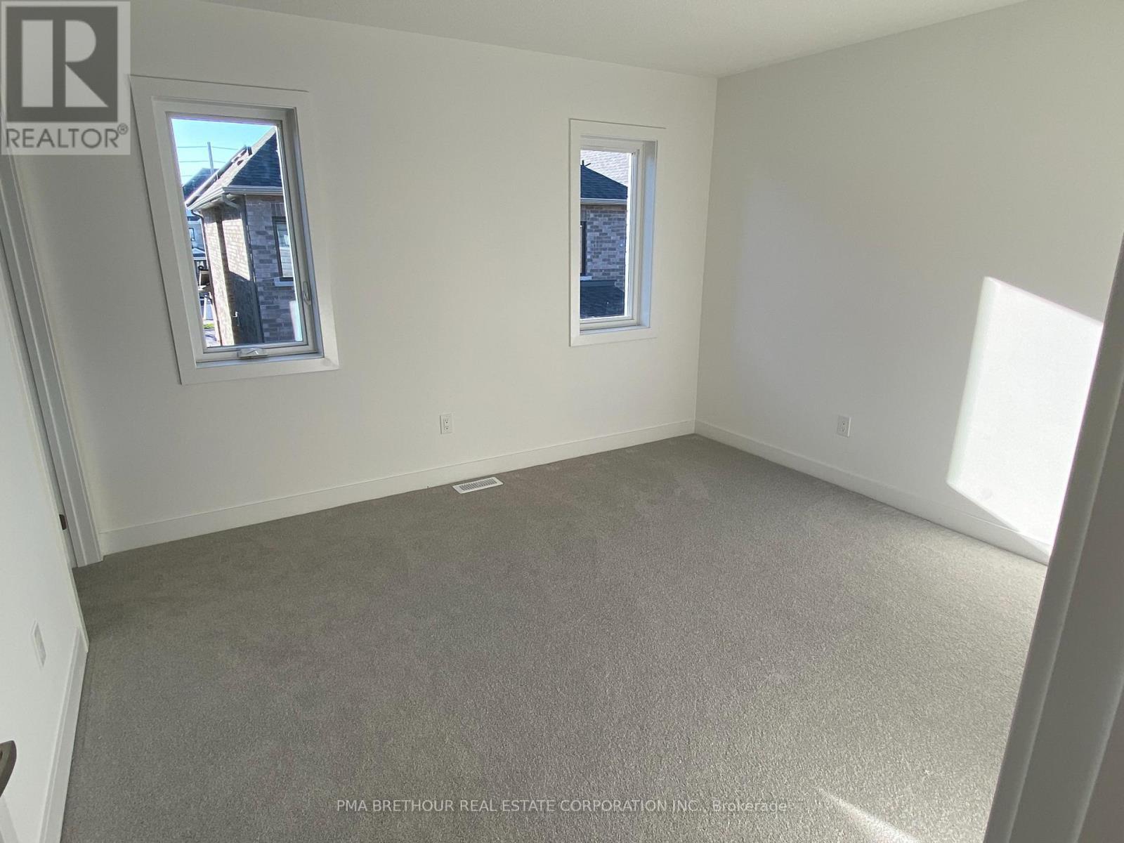 35 Brabin Circle, Whitby, ON - Indoor Photo Showing Other Room