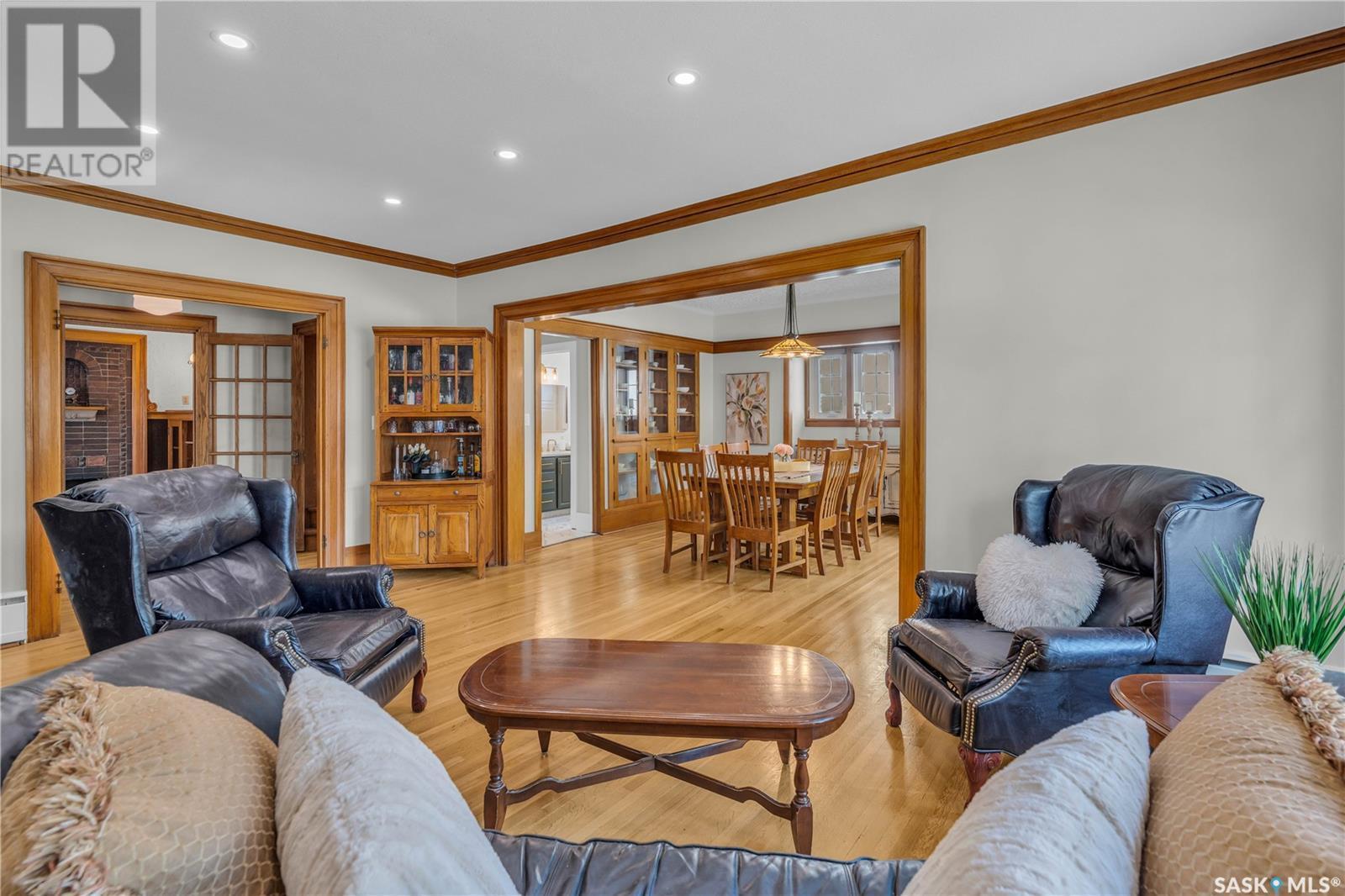 3120 Rae Street, Regina, SK - Indoor Photo Showing Living Room