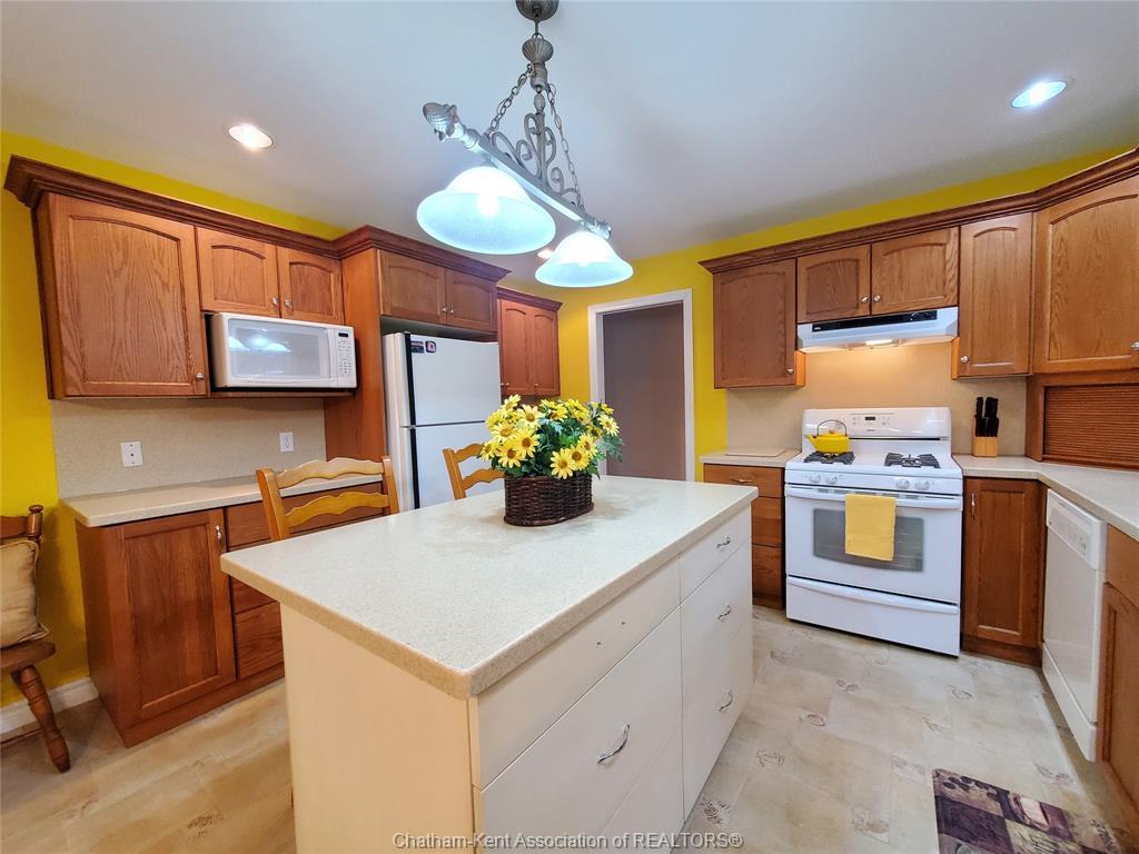 11300 Rondeau Estates Line, Rondeau Bay Estates, ON