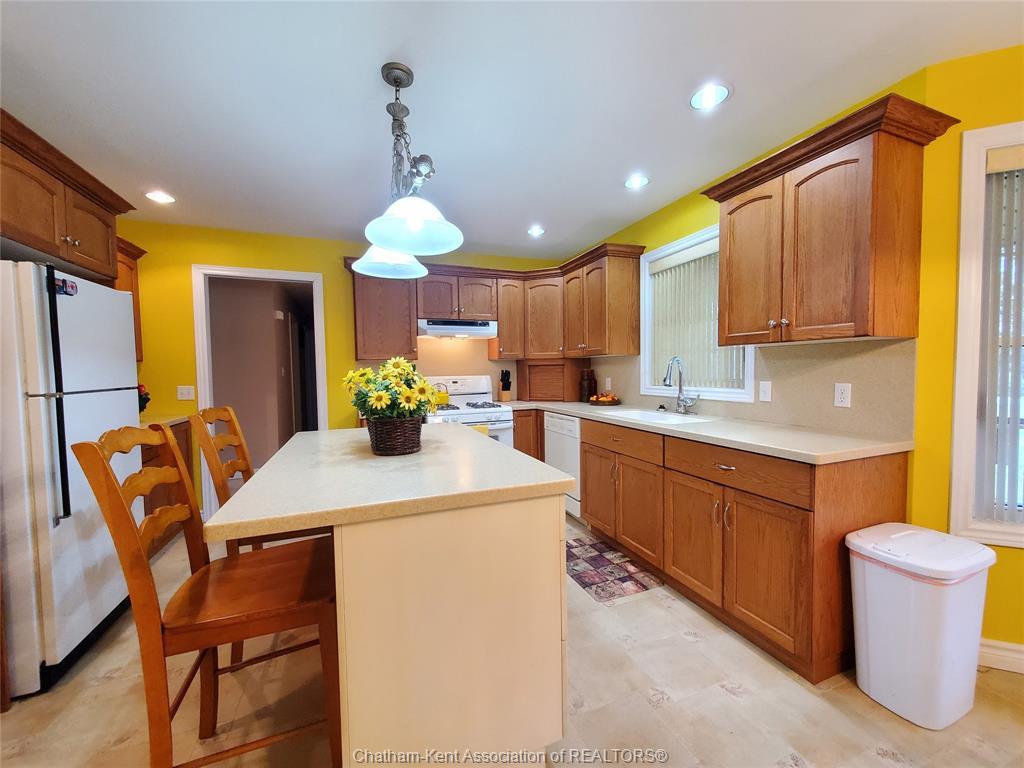 11300 Rondeau Estates Line, Rondeau Bay Estates, ON