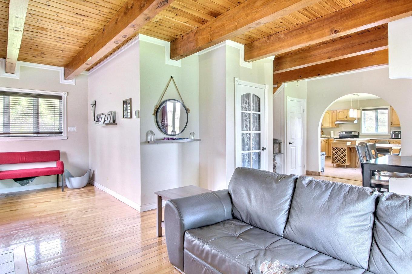 Living room - 611 Route Des Pionniers, Rouyn-Noranda, QC - Indoor Photo Showing Living Room