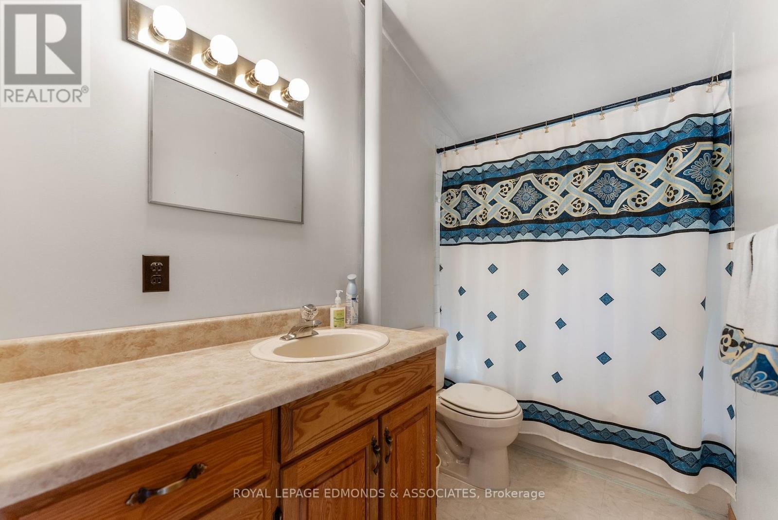 36 Crescent Drive, Brudenell, Lyndoch And Raglan, ON - Indoor Photo Showing Bathroom
