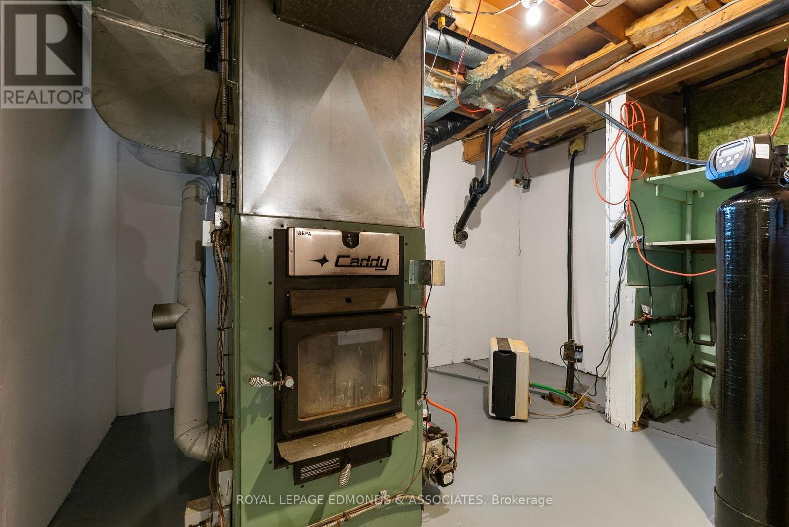 36 Crescent Drive, Brudenell, Lyndoch And Raglan, ON - Indoor Photo Showing Basement