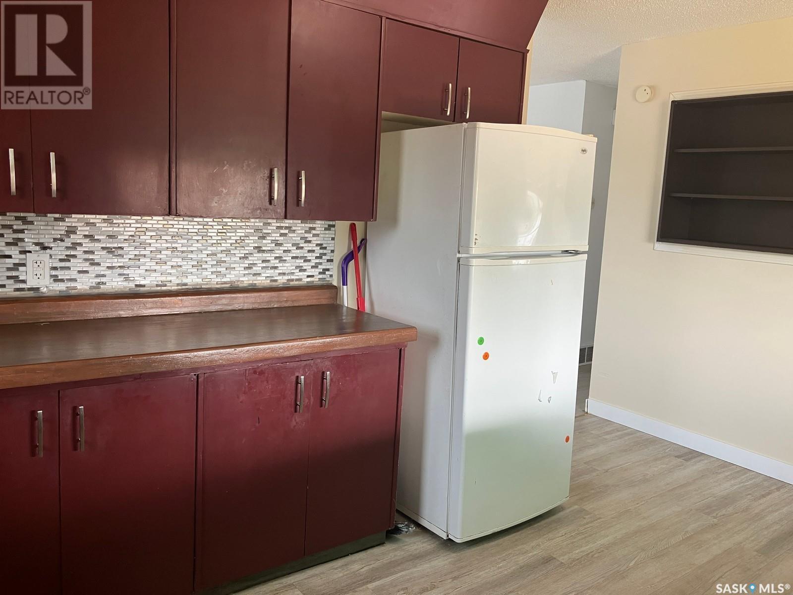 110 4Th Street N, Nipawin, SK - Indoor Photo Showing Kitchen