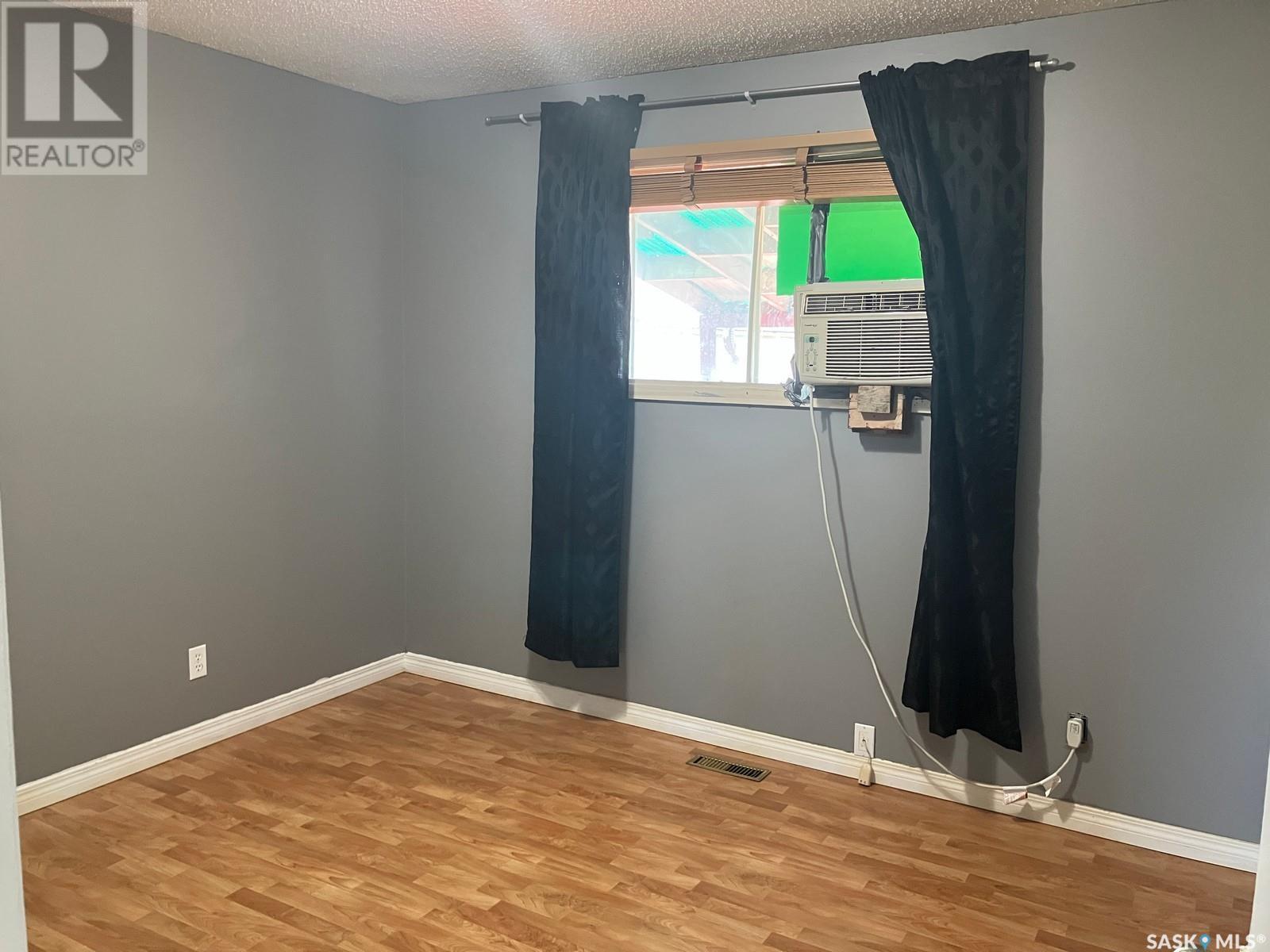 110 4Th Street N, Nipawin, SK - Indoor Photo Showing Other Room