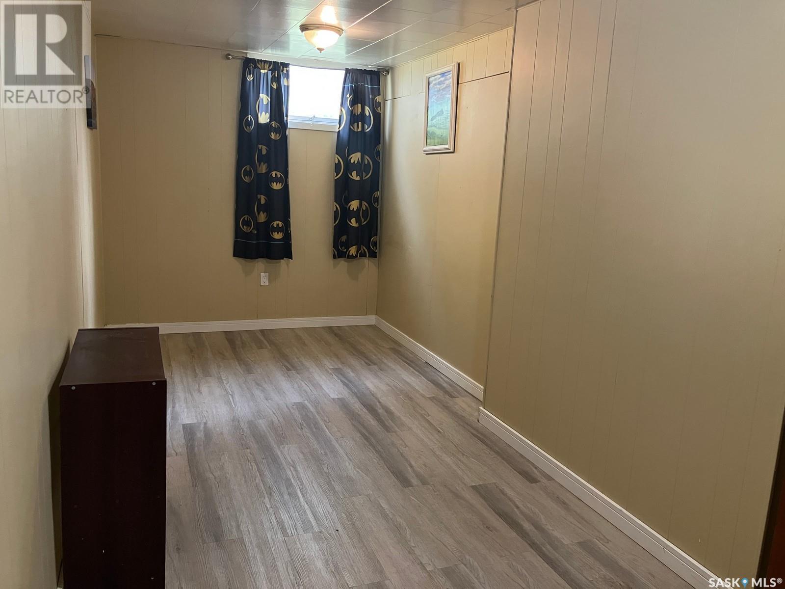 110 4Th Street N, Nipawin, SK - Indoor Photo Showing Other Room