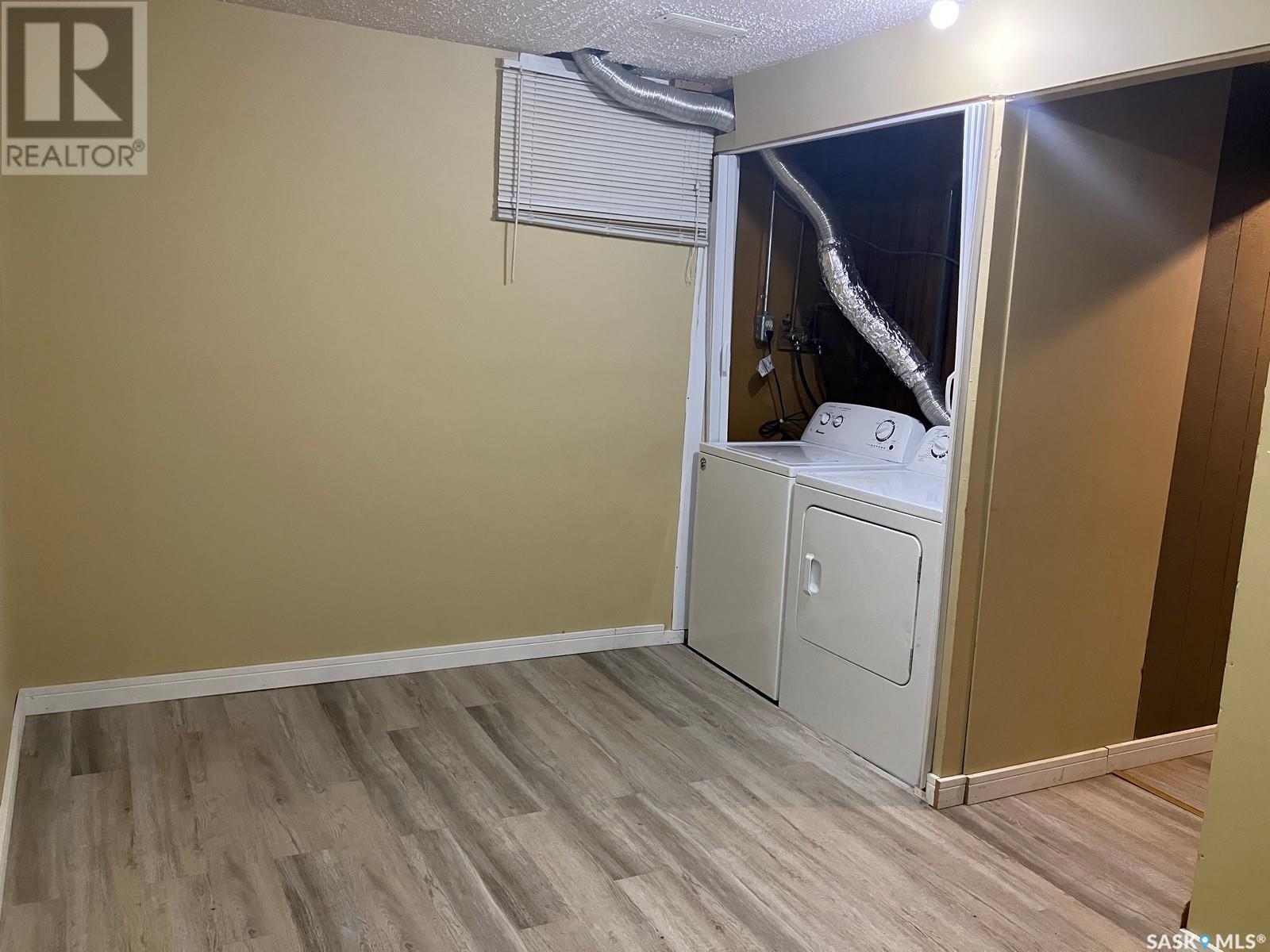 110 4Th Street N, Nipawin, SK - Indoor Photo Showing Laundry Room