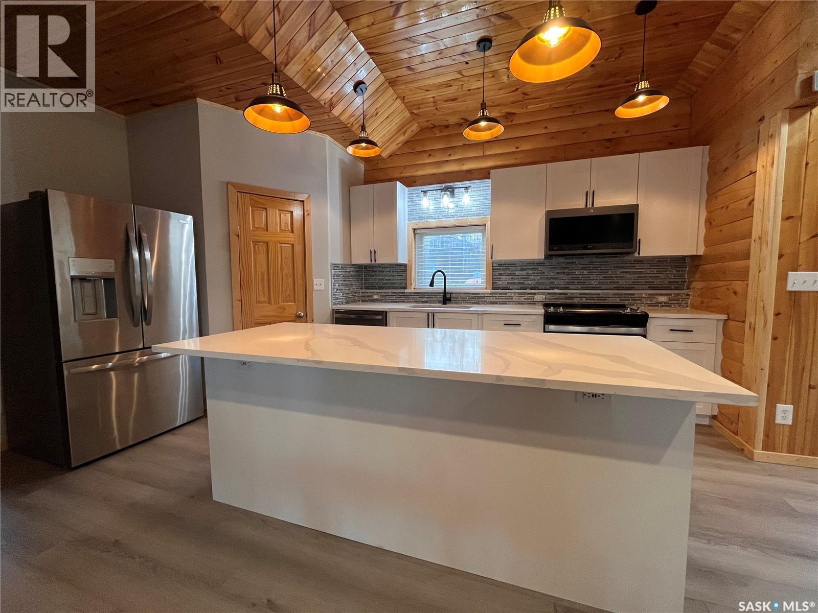 224 Pine Drive, Tobin Lake, SK - Indoor Photo Showing Kitchen