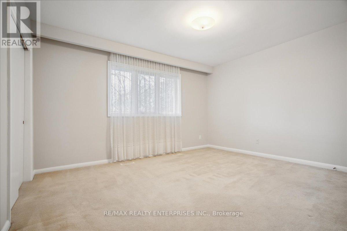 613 Sequin Crescent, Mississauga, ON - Indoor Photo Showing Other Room