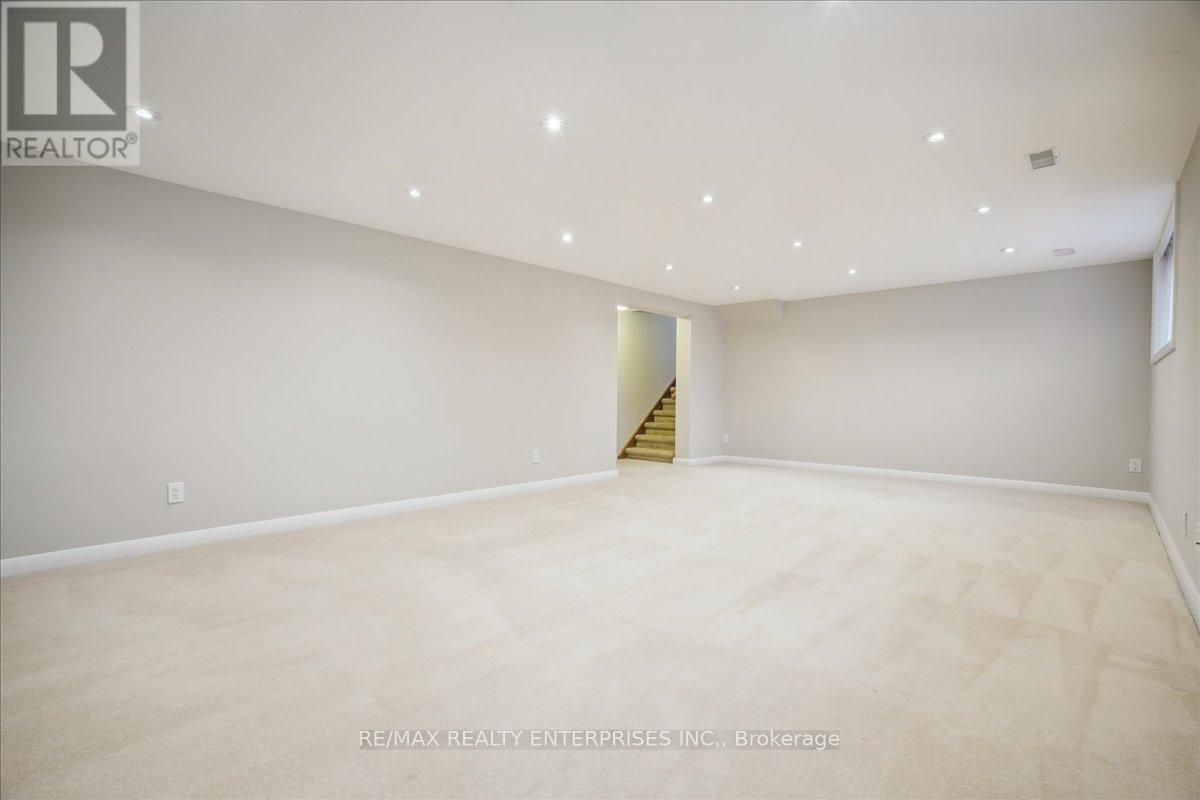 613 Sequin Crescent, Mississauga, ON - Indoor Photo Showing Other Room