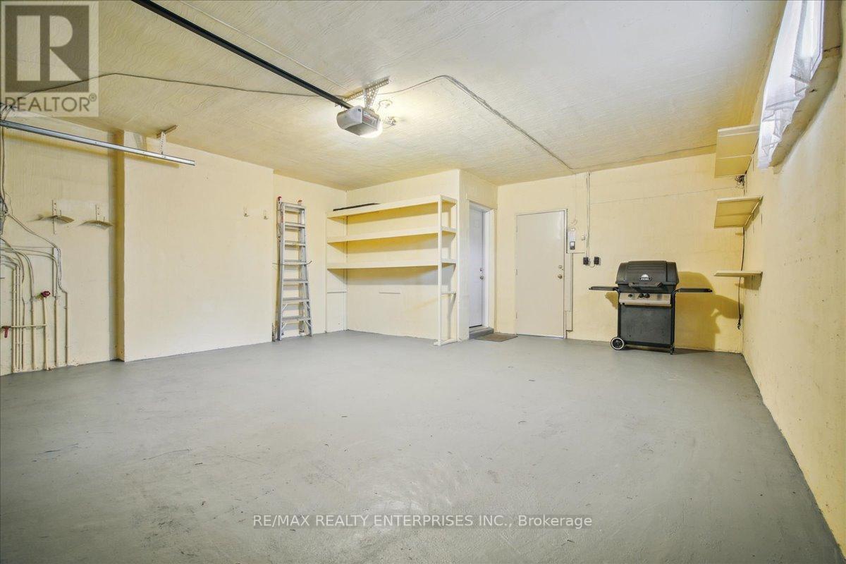 613 Sequin Crescent, Mississauga, ON - Indoor