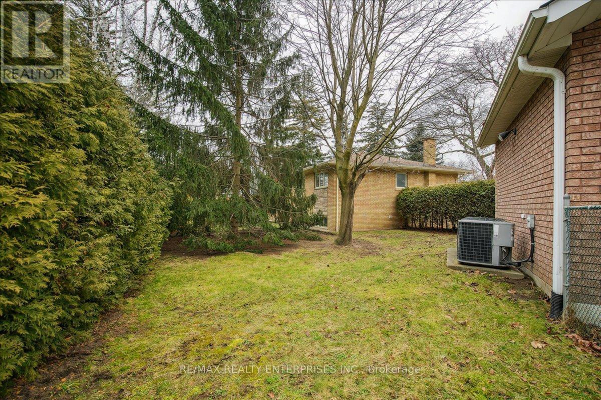 613 Sequin Crescent, Mississauga, ON - Outdoor