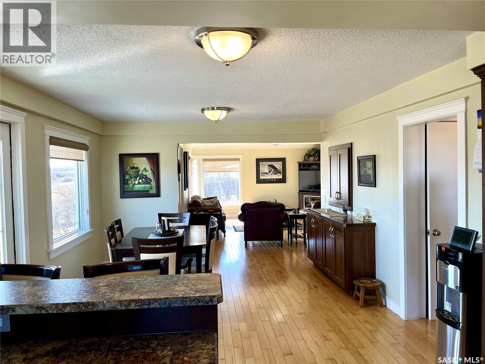 Cadrain Acres, Swift Current Rm No. 137, SK - Indoor