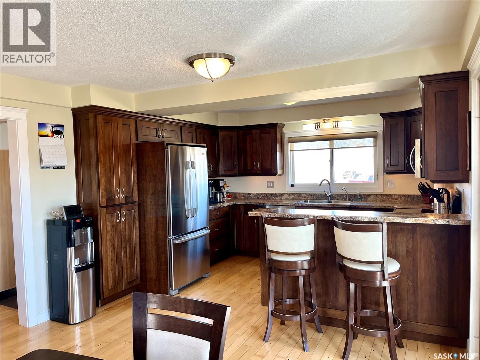 Cadrain Acres, Swift Current Rm No. 137, SK - Indoor Photo Showing Kitchen